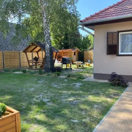 Irisz Teljes Haz 빌라 Balatonmáriafürdő