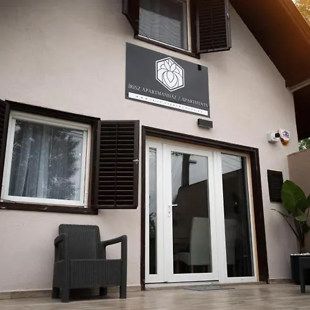 Irisz Teljes Haz Villa