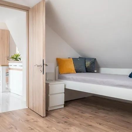 Irisz Teljes Haz * Балатонмариафюрдё