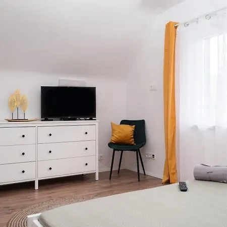 Irisz Teljes Haz Villa