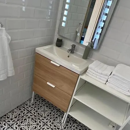 Irisz Teljes Haz * Балатонмариафюрдё