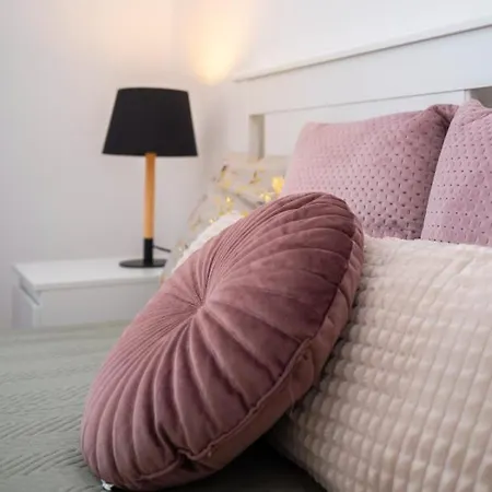 Irisz Teljes Haz * Балатонмариафюрдё