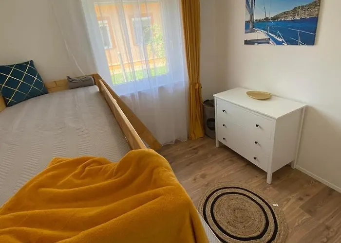 Irisz Teljes Haz * Balatonmariafurdo