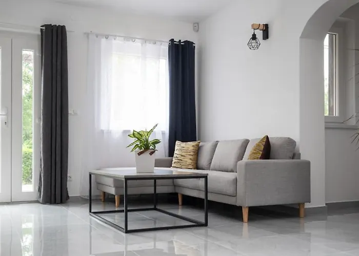 Irisz Teljes Haz Balatonmáriafürdő